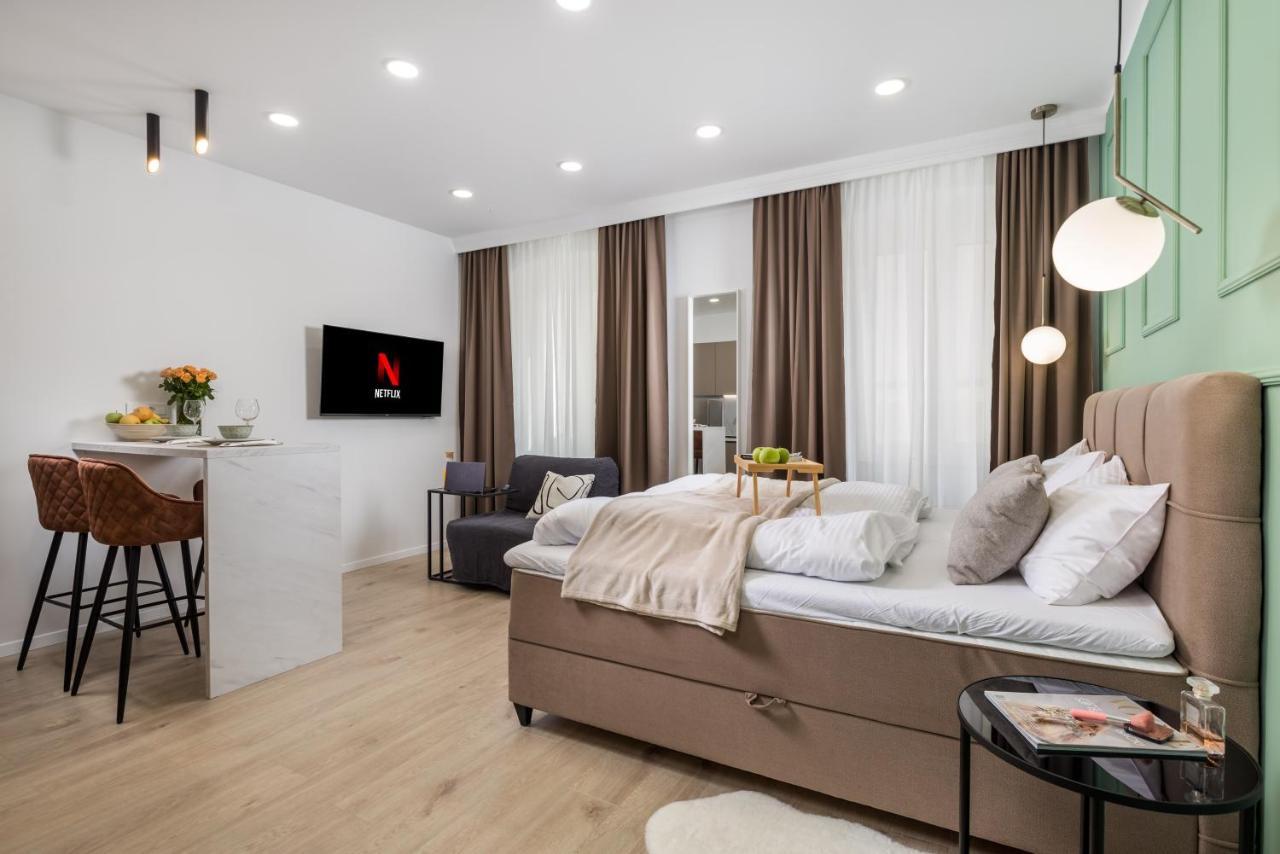 Area2 Center Luxury Apartment Rijeka Ngoại thất bức ảnh